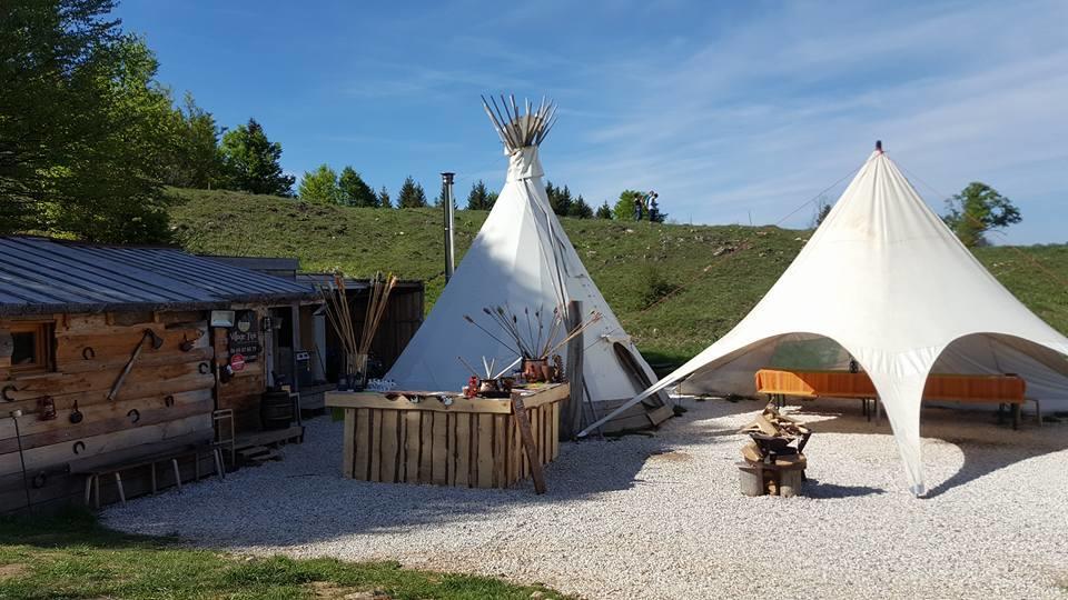 Village Tipi La Féclaz Εξωτερικό φωτογραφία