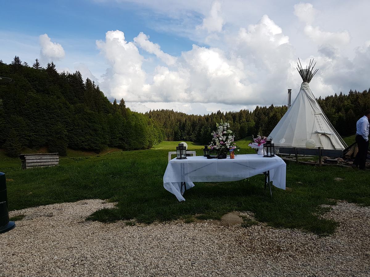 Village Tipi La Féclaz Εξωτερικό φωτογραφία